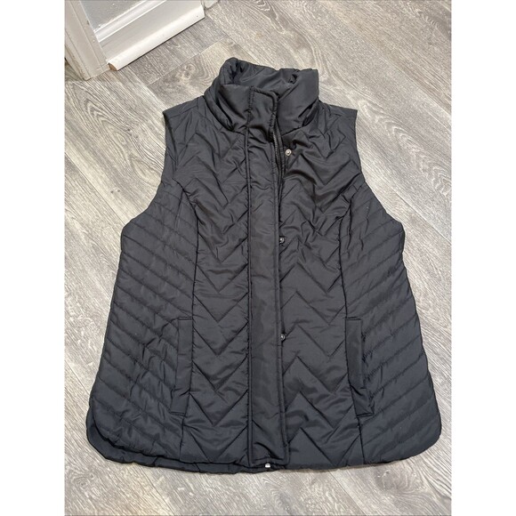 MAURICES Women's Quilted Puffer Vest Jacket Full Zipper Black Size Medium - Picture 3 of 7